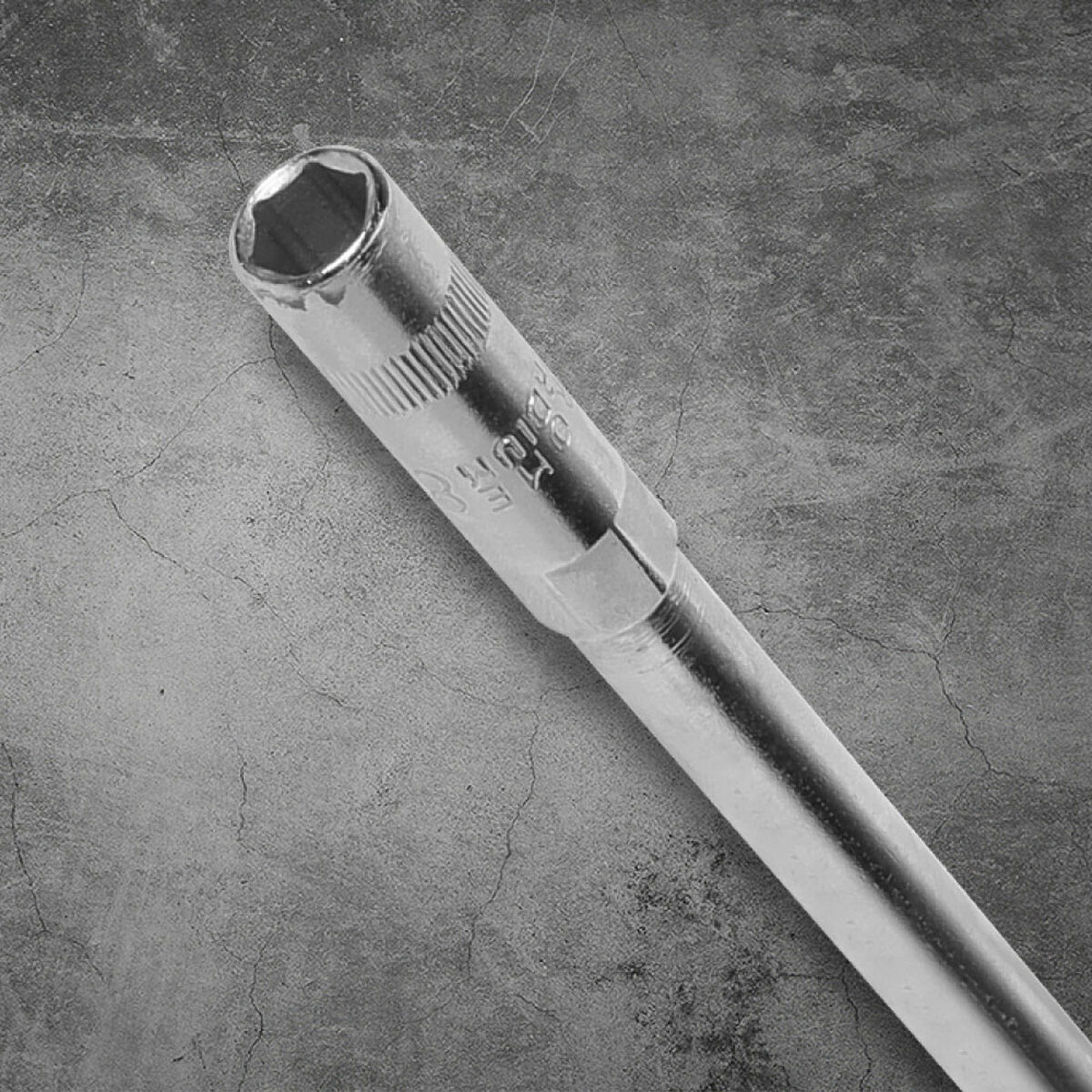 Cheie tubulară Workpro În formă de T 15 mm